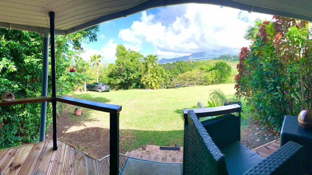 Lodge Colibris Piscine Privee Vue Panoramique Mer Et Montagne Pelee , 500 M Plage Dans Un Parc , Calme Assure Ideal Pour Decouvrir Le Nord Caraibes لو كاربيت المظهر الخارجي الصورة